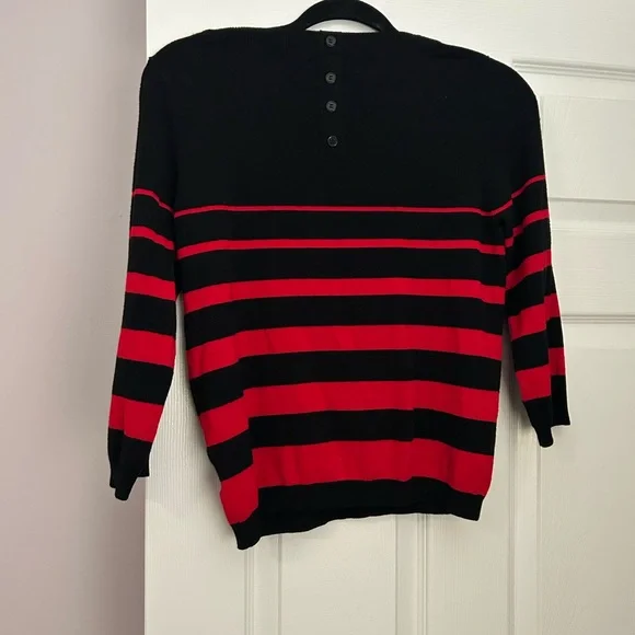 Chic Stripe Sweater - Black and Red - Picture 2 of 3